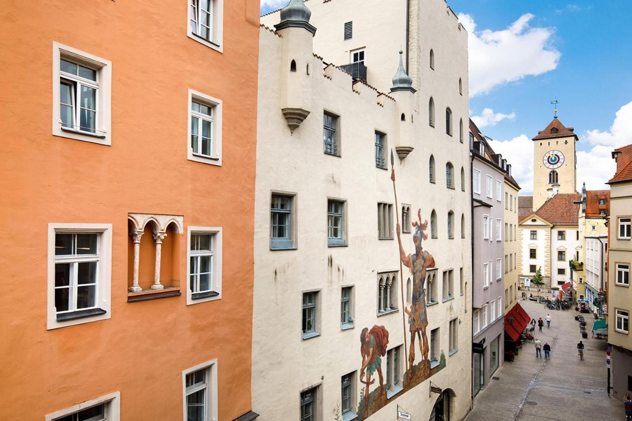 Hotel Goliath Am Dom Регенсбург Экстерьер фото